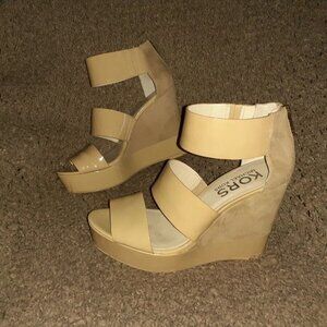 MICHAEL KORS Platform Wedge Sandal Beige Tan Patent Leather-Sz 8.5-Near Mint